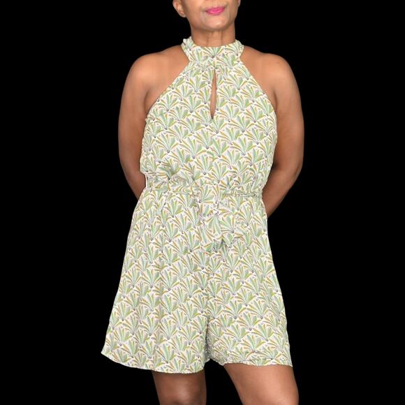 Anthropologie Maddie Romper Green Leaf Foliage Print Playsuit Shorts Size Small - Picture 10 of 13
